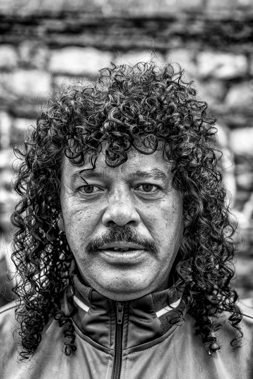 higuita._extranos_en_las_esquinas-7.jpg