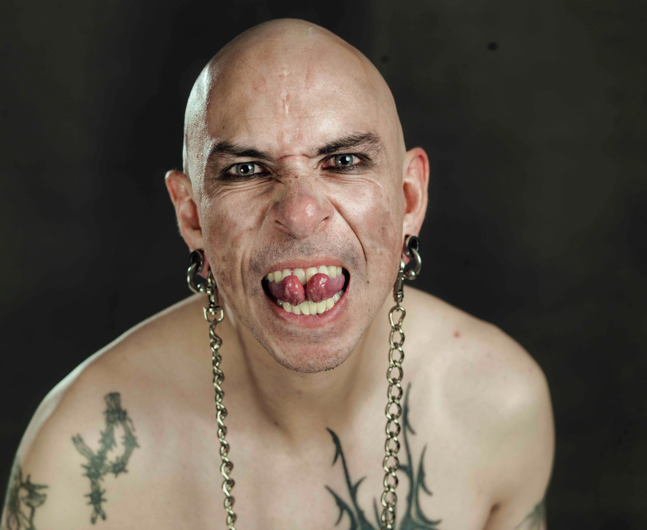 sado-lengua.jpg