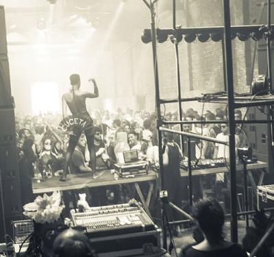 Dj Cashu hace música electrónica como activismo y política 