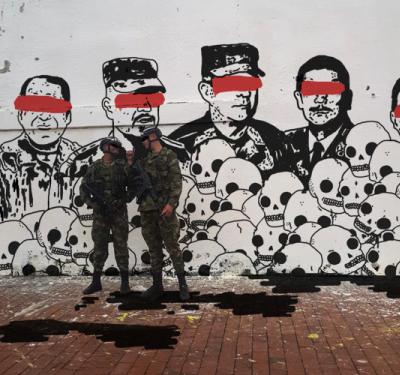 muro militar cartel urbano