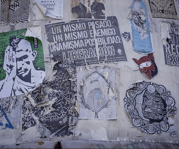 Seis spots en Bogotá que sudan engrudo y crítica sociopolítica