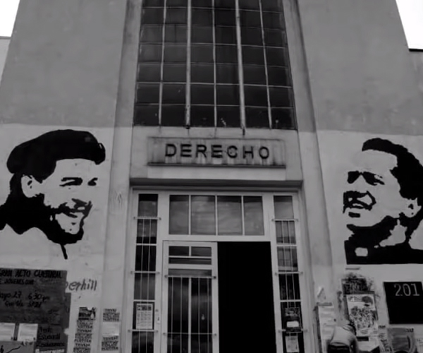  “Pasan corriendo los estudiantes porque los persiguen los vigilantes”: ocho canciones para acompañar las exigencias de los universitarios