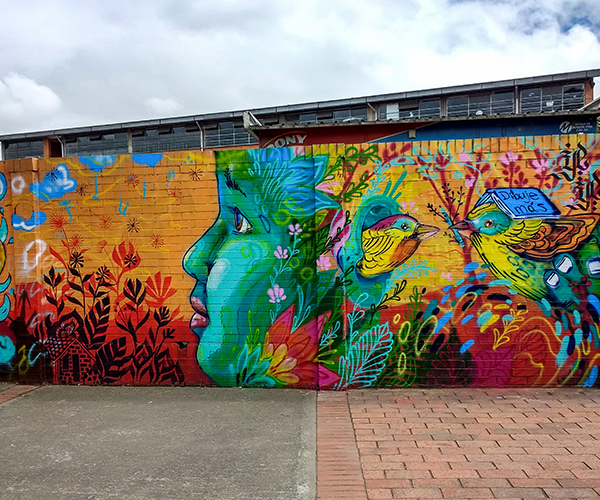 Atrapasueños Tikkun 2: la pedagogía con arte urbano se toma un colegio de Suba 