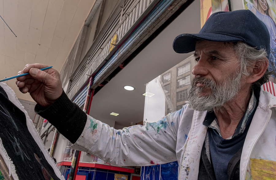 4.robertoacuna-artista-de-las-aves.jpg