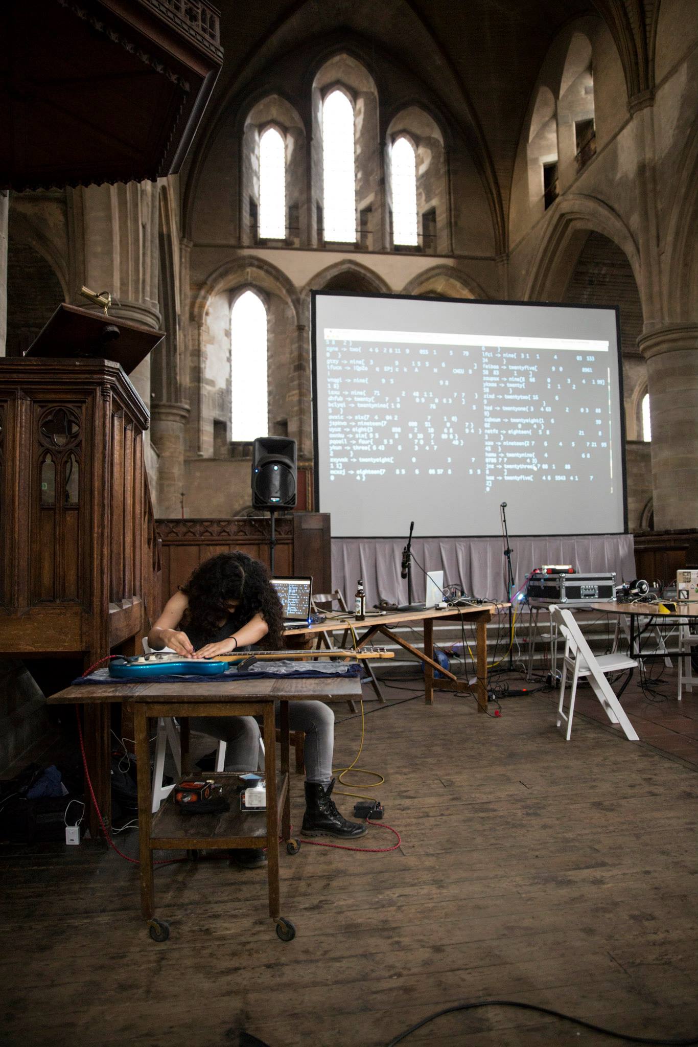 codeandgutar_1_0.jpg