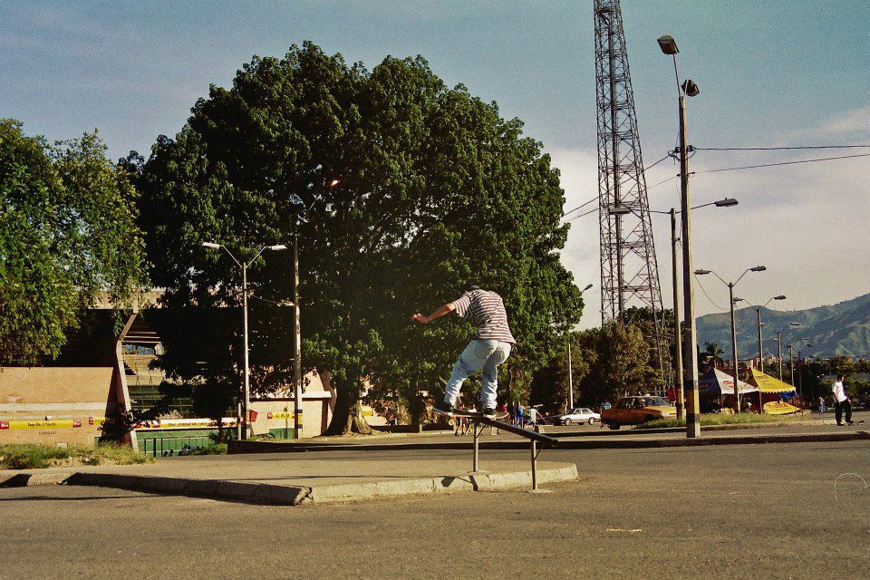 empa_rodriguez_boardslide_up_1996.jpg