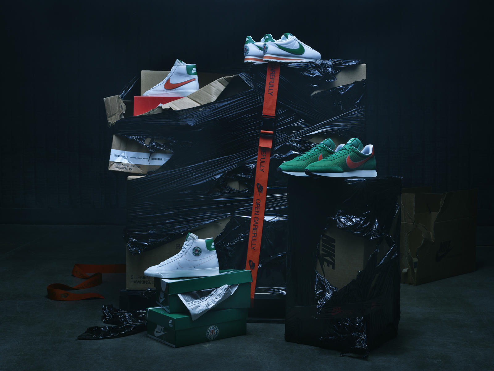 nike-stranger-things-collection-10_88626.jpg