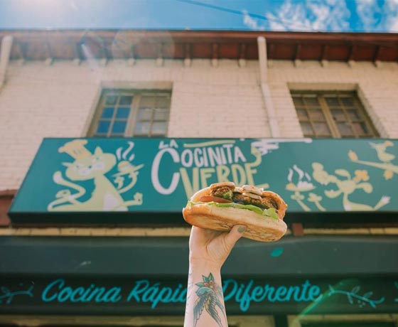 Para los colectivos y restaurantes veganos en Bogotá la lucha no es solo animalista