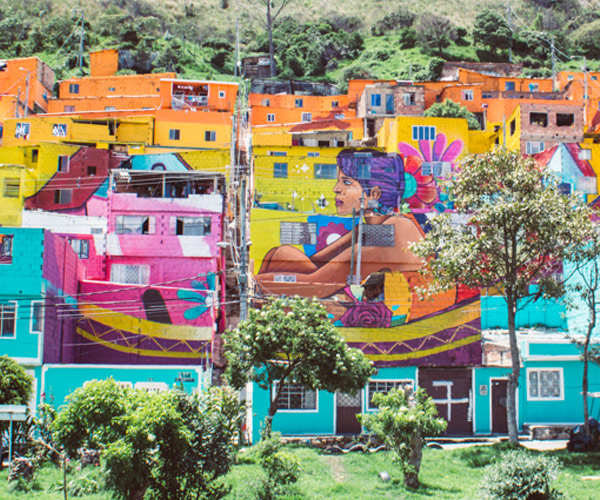 ‘El Rio de la Vida’: 213 fachadas de Los Puentes convertidas en el mural más grande de Bogotá